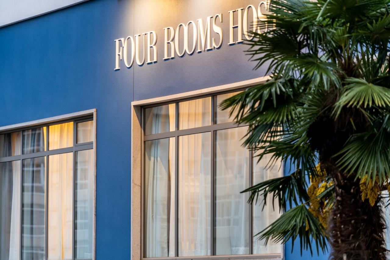 Four Rooms Hostel 루고 외부 사진