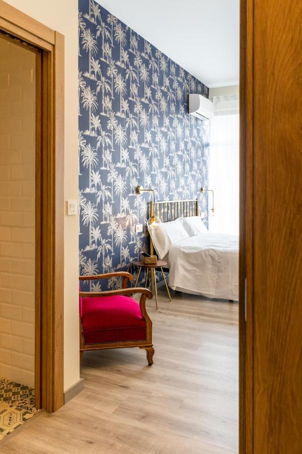 Four Rooms Hostel 루고 외부 사진